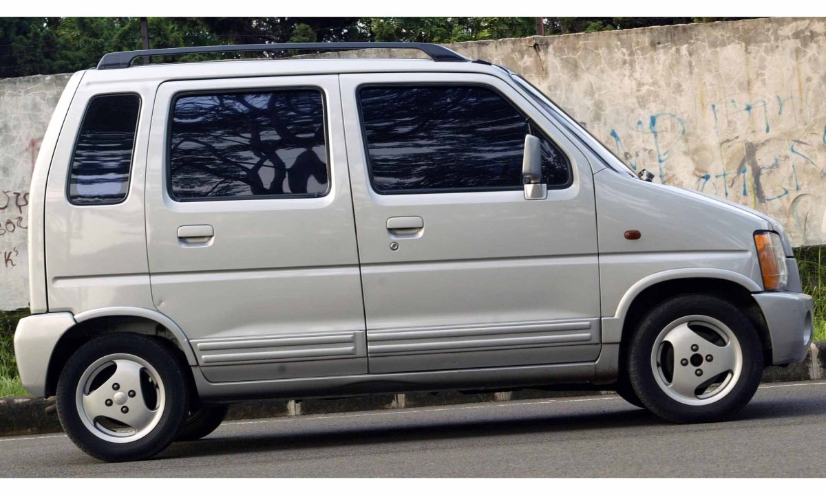 Body mungil Suzuki Karimun kotak harga jualnya tinggal segini