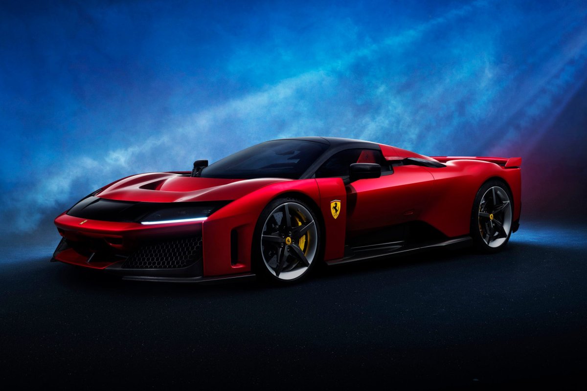 Ferrari merah curi perhatian pengunjung Duta Mall Banjarmasin, ini pemilik dan harga mobilnya