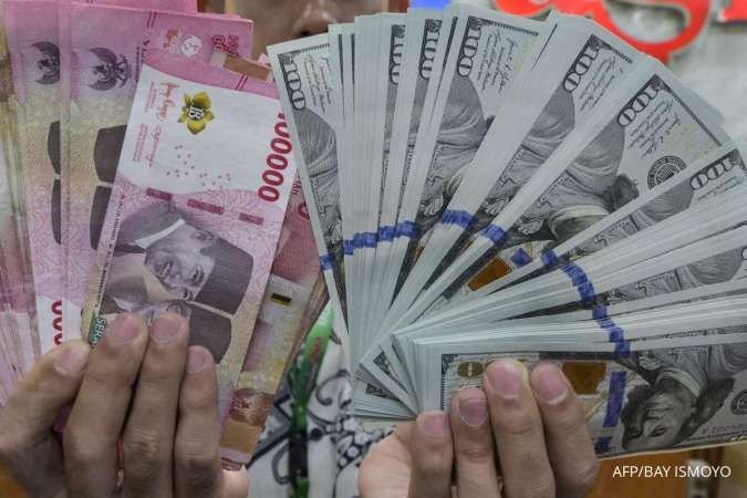 Rupiah masih berpeluang tertekan pada Senin (22/6), simak sentimen penggeraknya