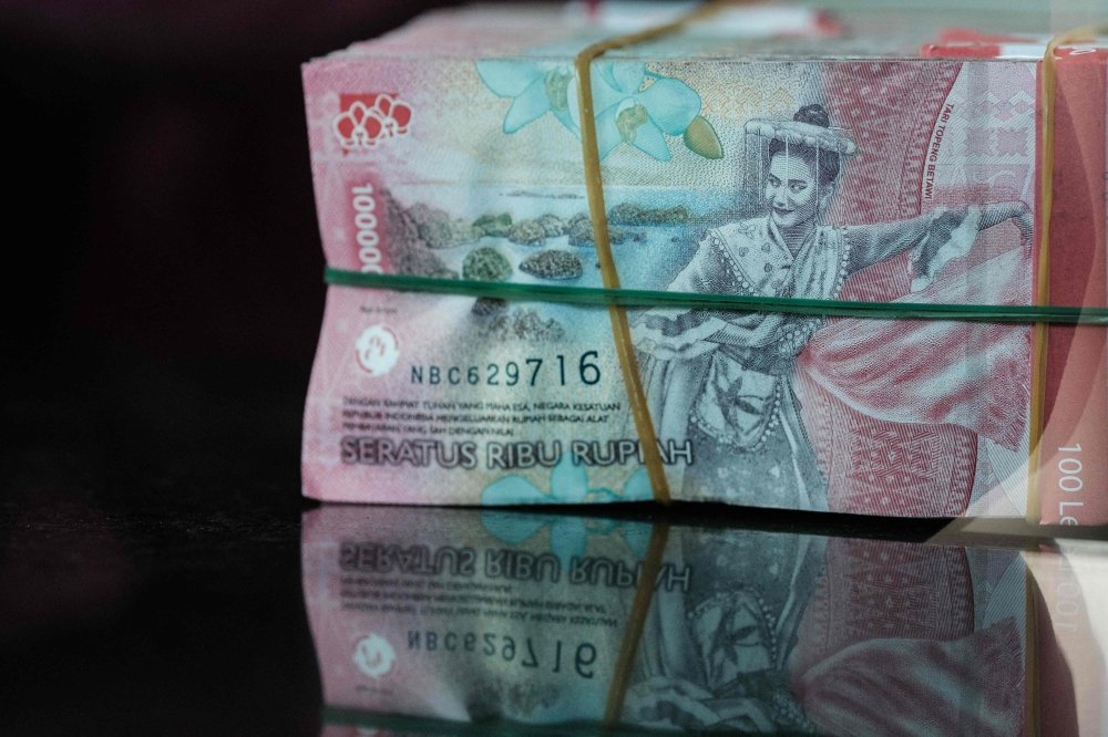 Rupiah melemah tipis pagi ini, investor pantau perkembangan AS-Iran
